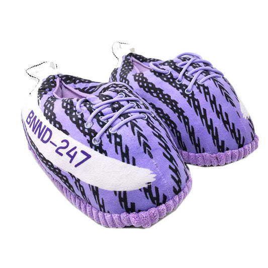 Ender's Hausschuhe im "Yeezy Boost 350" Purple/White Look